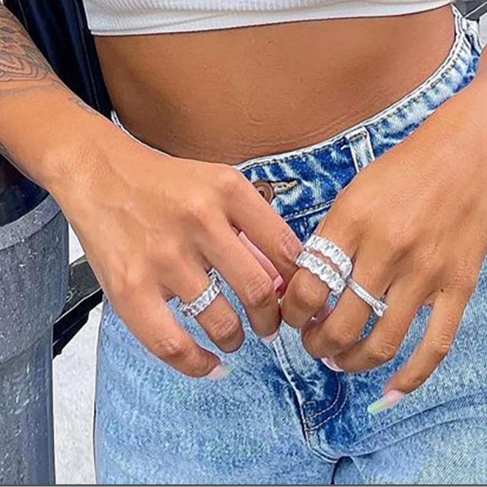 Sparkling Stackable Ring Set - image 4